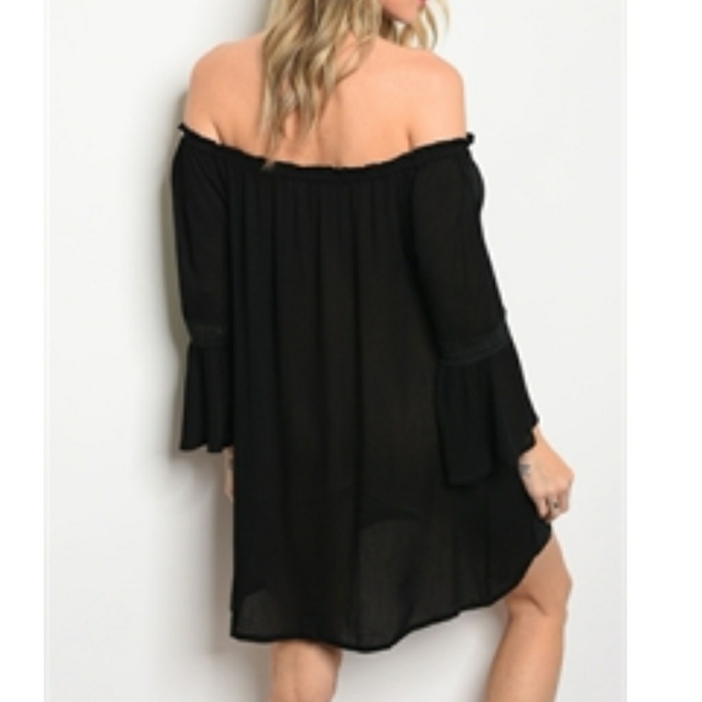 PARTY SALE!!1 med.left!NWT  off the shoulder tunic - Picture 2 of 2